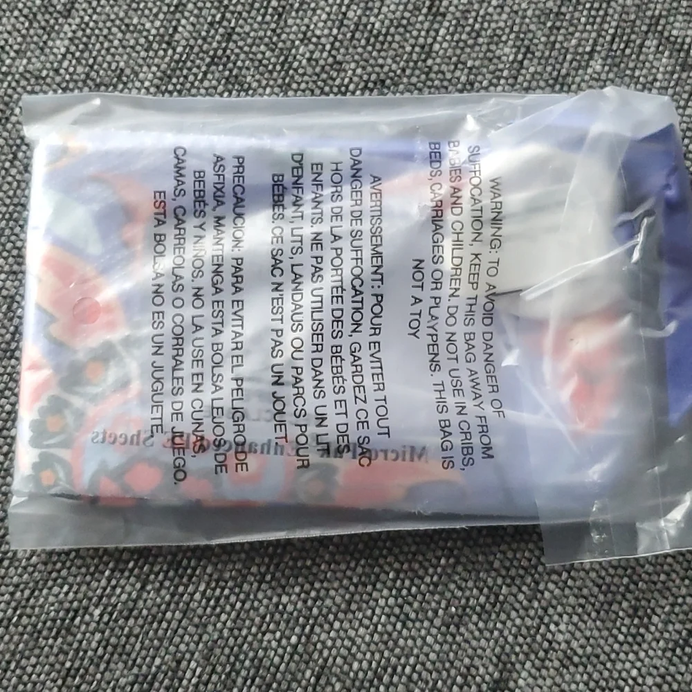 Vera Bradley zip id